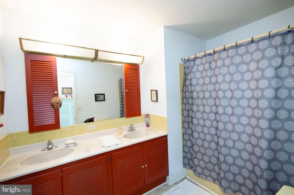 Image 13 of property listing at 5213 DAVID GREENE RD, Cambridge, MD 21613