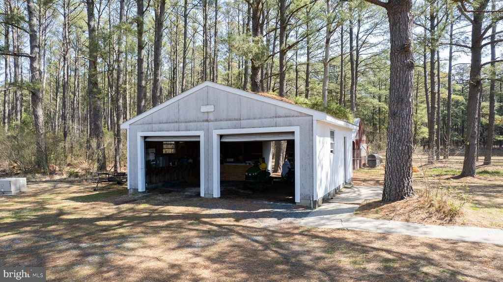 Image 19 of property listing at 5213 DAVID GREENE RD, Cambridge, MD 21613