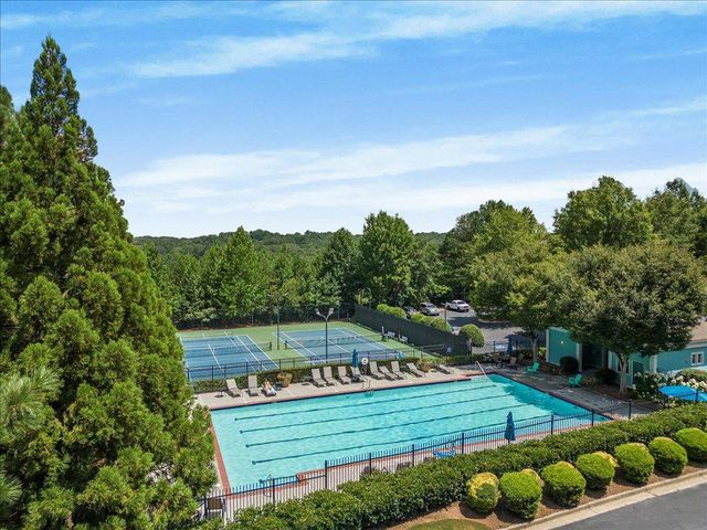 148 W Ridge Way, Roswell, GA 30076