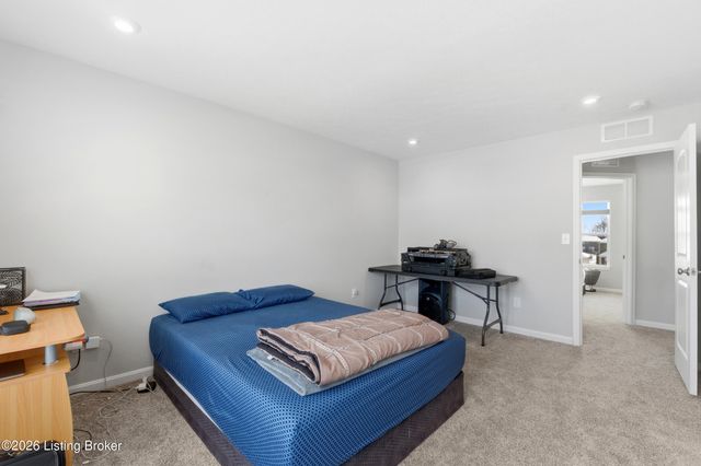 518 Williamsburg Dr, Mt Washington, KY 40047