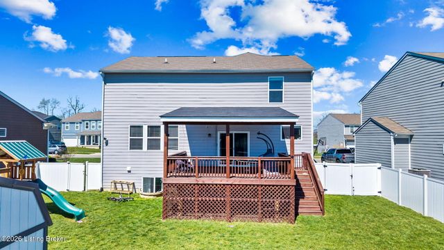 518 Williamsburg Dr, Mt Washington, KY 40047