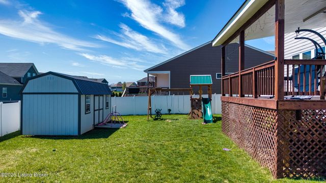 518 Williamsburg Dr, Mt Washington, KY 40047