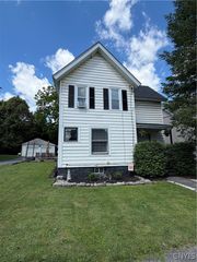 59 Cayuga Street, Auburn, NY 13021
