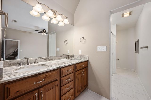 1001 Oreilly DR, Austin, TX 78734