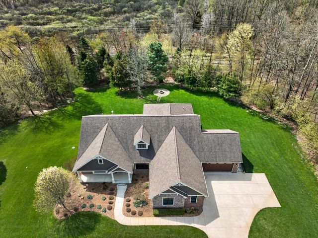 3790 Timber Green Court, Genoa Twp, MI 48843