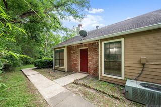 1820 Carolyn Sue Dr #L, Baton Rouge, LA 70815