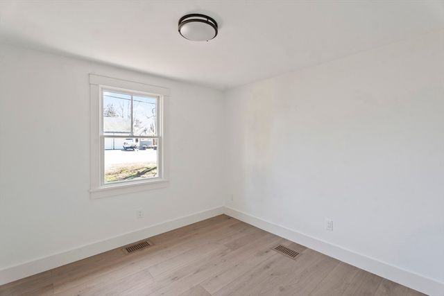 10 Winthrop Avenue, Oak Bluffs, MA 02557