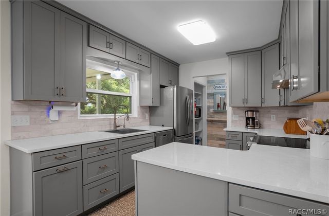 9302 E Redwood Place, Inverness, FL 34450