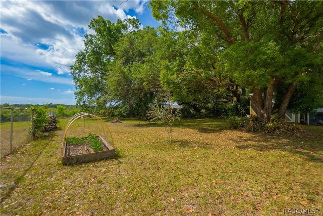 9302 E Redwood Place, Inverness, FL 34450