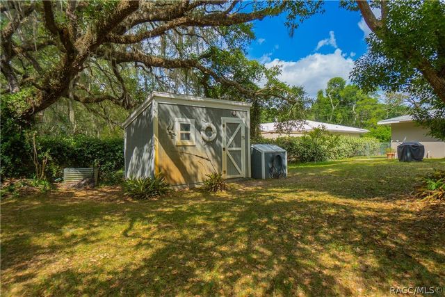 9302 E Redwood Place, Inverness, FL 34450