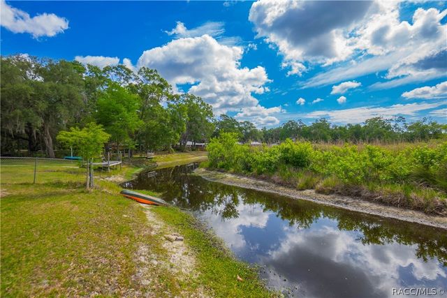 9302 E Redwood Place, Inverness, FL 34450