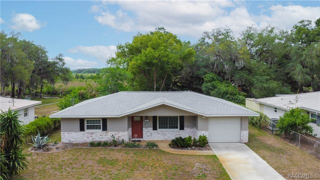9302 E Redwood Place, Inverness, FL 34450