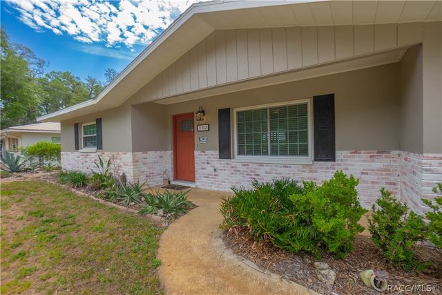 9302 E Redwood Place, Inverness, FL 34450