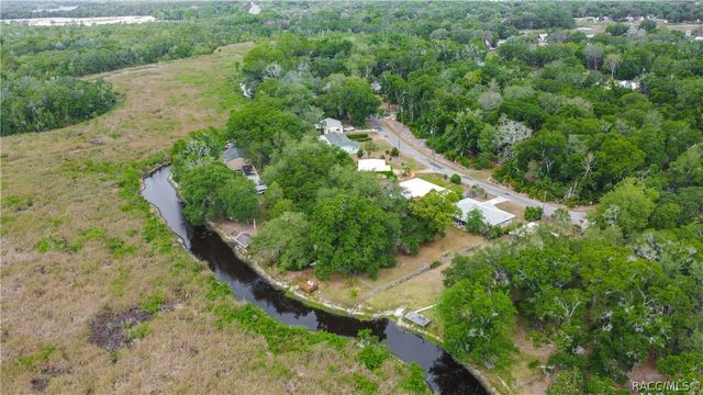 9302 E Redwood Place, Inverness, FL 34450