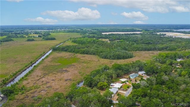9302 E Redwood Place, Inverness, FL 34450