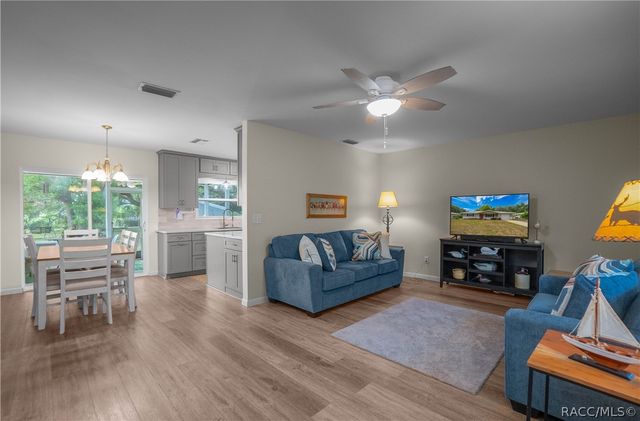 9302 E Redwood Place, Inverness, FL 34450