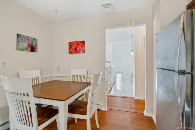 35 Lenox Avenue, Pleasantville, NY 10570