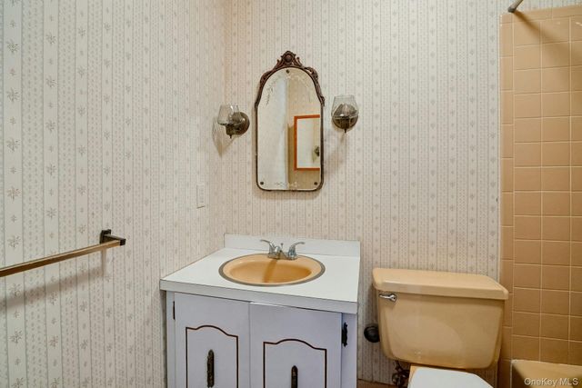 35 Lenox Avenue, Pleasantville, NY 10570