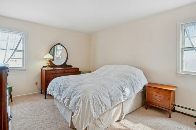 35 Lenox Avenue, Pleasantville, NY 10570