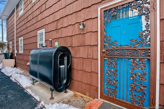 35 Lenox Avenue, Pleasantville, NY 10570