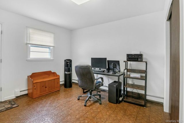 35 Lenox Avenue, Pleasantville, NY 10570