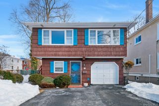 35 Lenox Avenue, Pleasantville, NY 10570