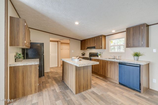 325 Laws Road, Greeneville, TN 37743