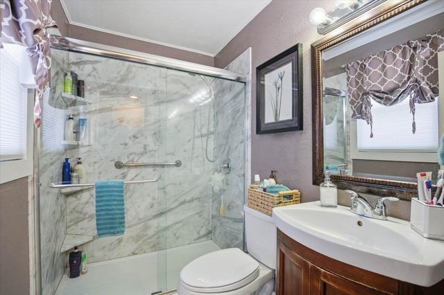 143 Walnut Avenue, North Hampton, NH 03862