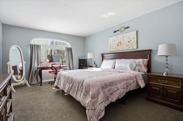 143 Walnut Avenue, North Hampton, NH 03862