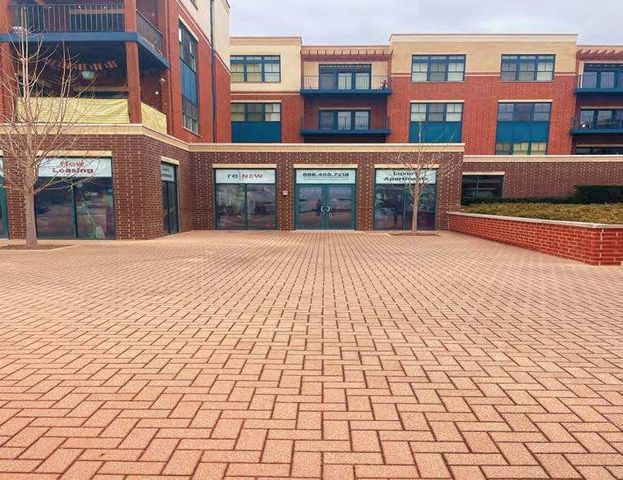 1 N Main Street, Algonquin, IL 60102