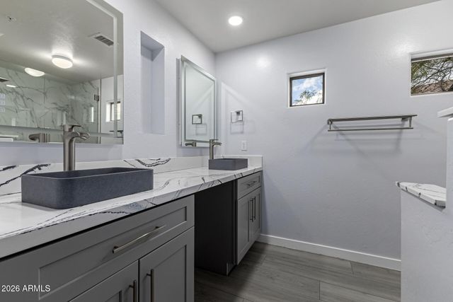 9100 E RAINTREE Drive 231, Scottsdale, AZ 85260