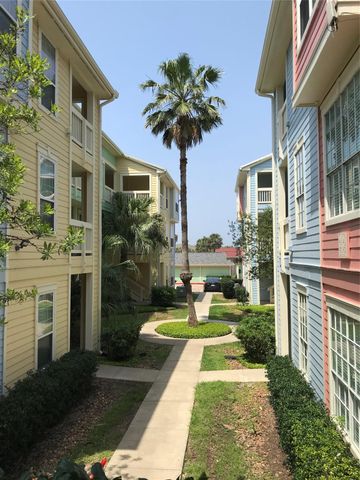 7000 Seawall Boulevard 713, Galveston, TX 77551