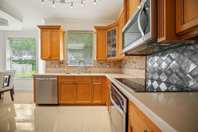9058 Alexandra Circle, Wellington, FL 33414