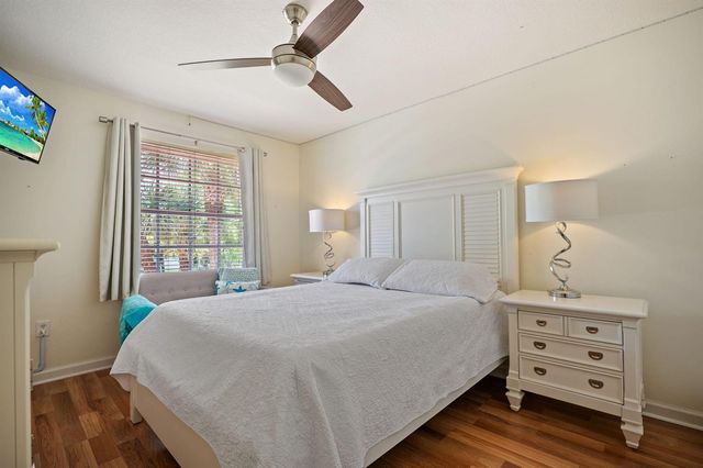 9058 Alexandra Circle, Wellington, FL 33414