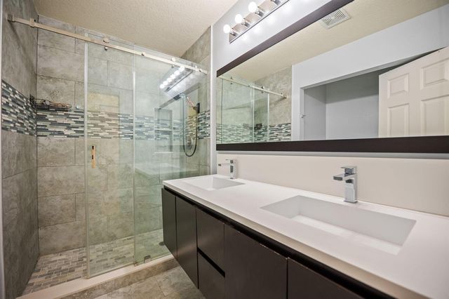 9058 Alexandra Circle, Wellington, FL 33414
