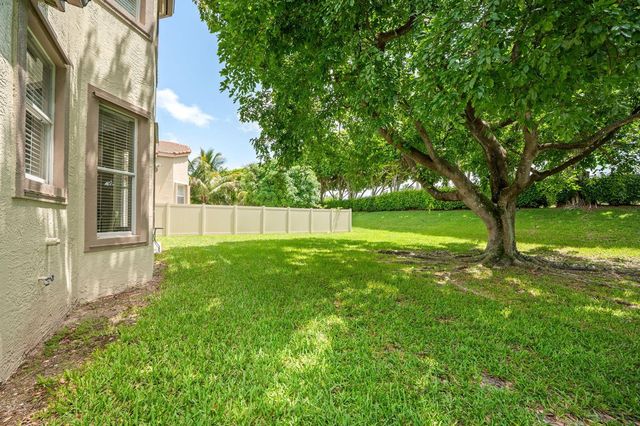 9058 Alexandra Circle, Wellington, FL 33414