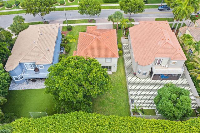 9058 Alexandra Circle, Wellington, FL 33414