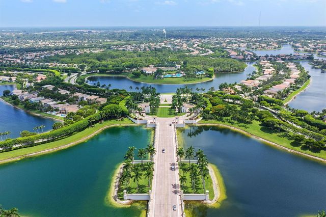 9058 Alexandra Circle, Wellington, FL 33414