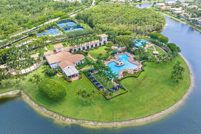 9058 Alexandra Circle, Wellington, FL 33414