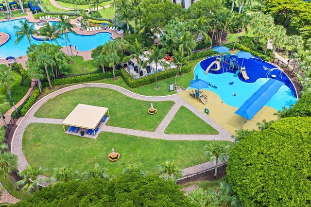 9058 Alexandra Circle, Wellington, FL 33414