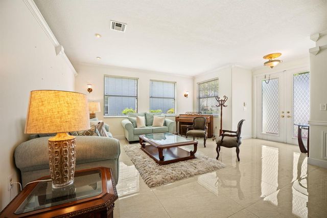 9058 Alexandra Circle, Wellington, FL 33414