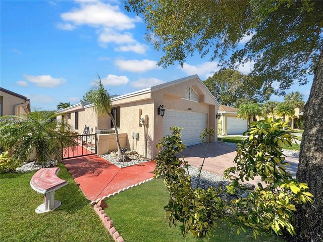 2261 NW 34th Ter, Coconut Creek, FL 33066