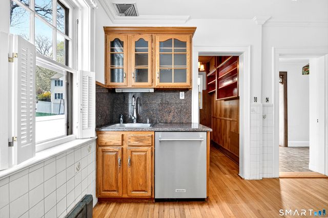 83 Hoyt Street, Darien, CT 06820