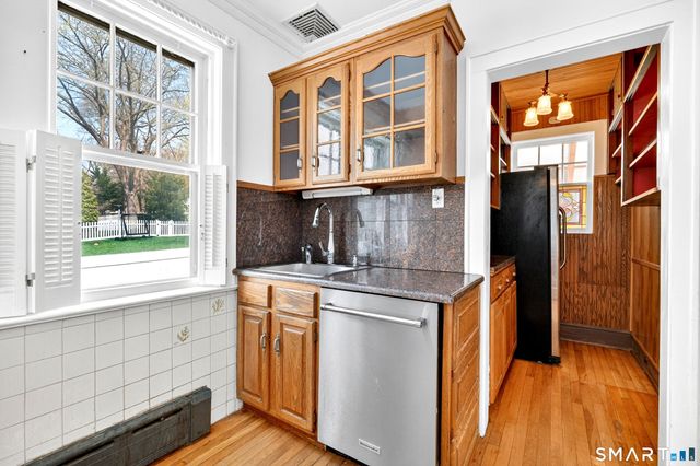 83 Hoyt Street, Darien, CT 06820