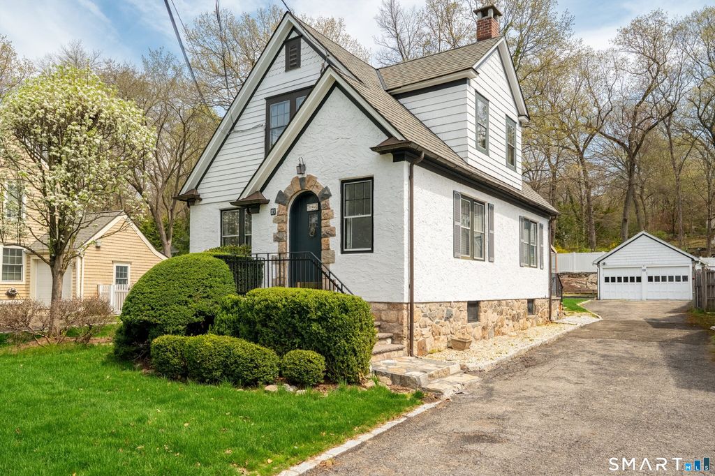 83 Hoyt Street, Darien, CT 06820