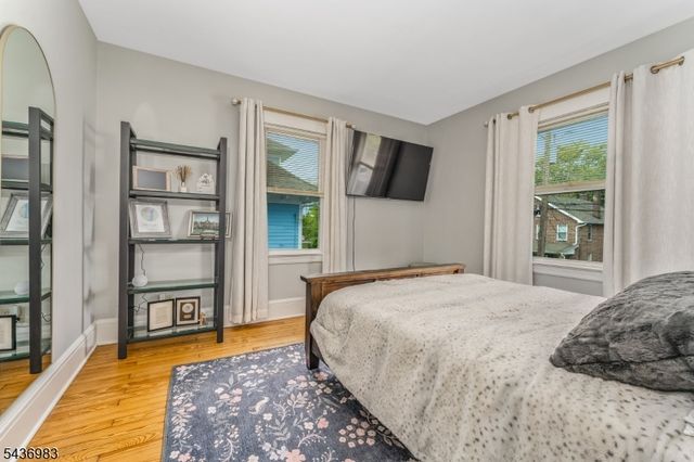 28 Codington Pl, Somerville Boro, NJ 08876