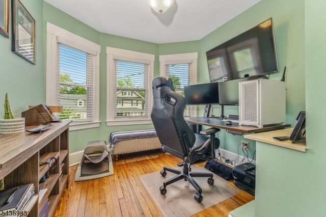 28 Codington Pl, Somerville Boro, NJ 08876