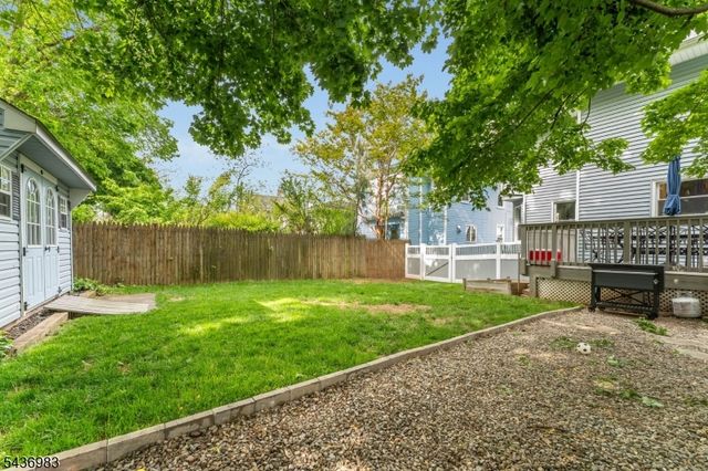 28 Codington Pl, Somerville Boro, NJ 08876