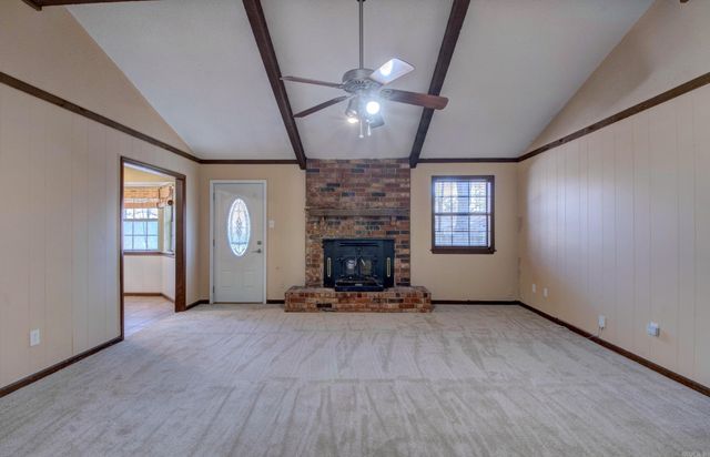 9715 Grapevine Dr, Little Rock, AR 72210