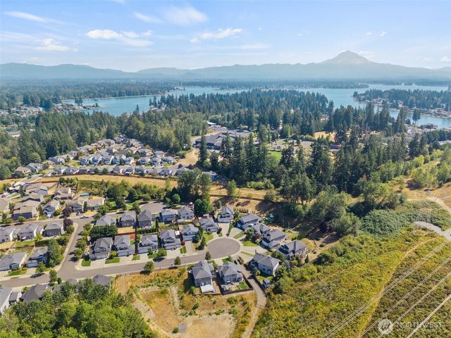 6728 Charlotte Avenue SE, Auburn, WA 98092
